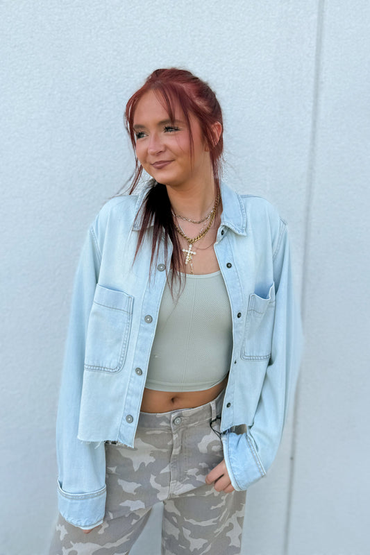 Hidden - Abbey Light Wash Cropped Denim Shirt