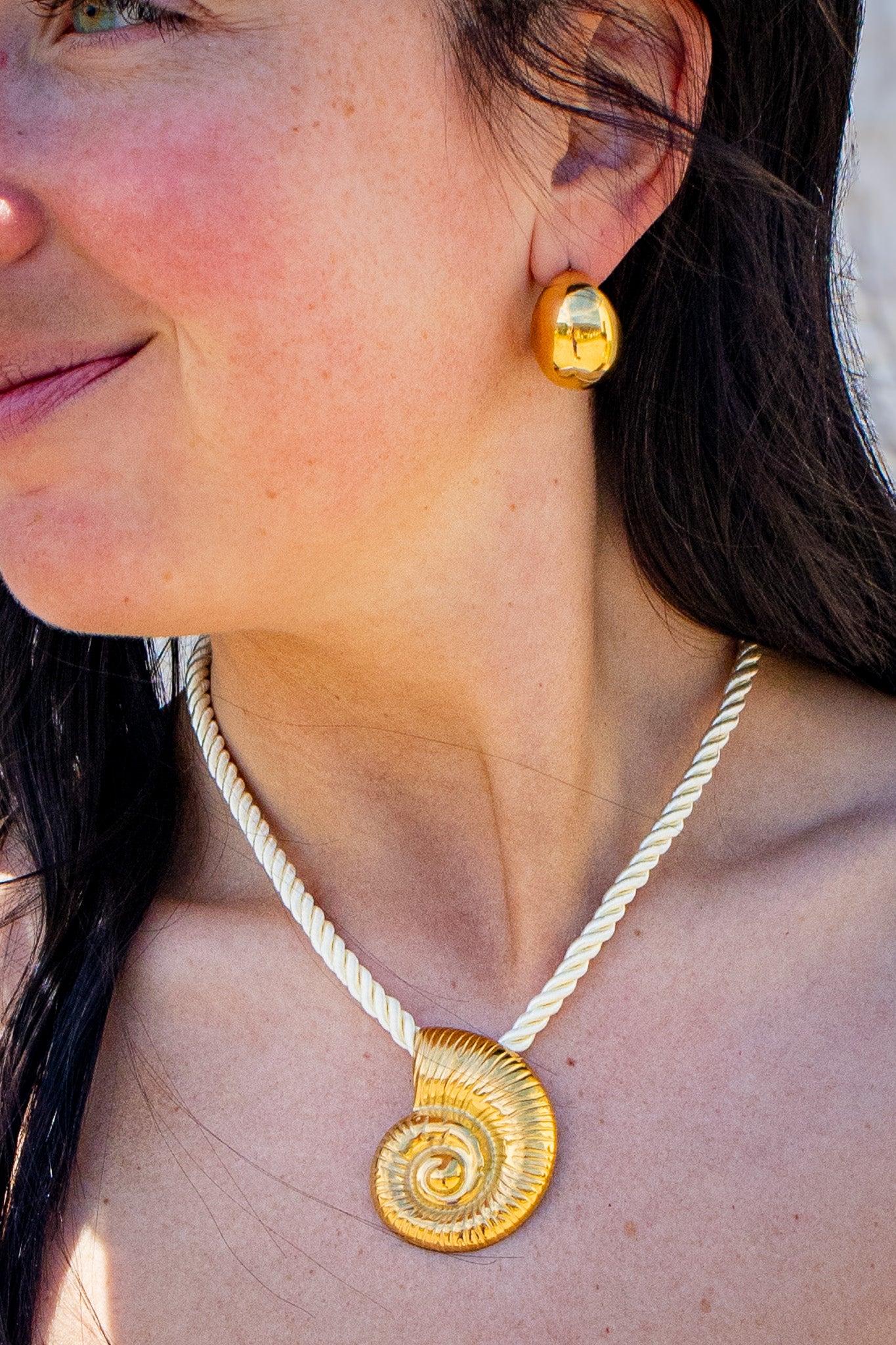 ADORN - Shield Of Faith Gold Huggie Hoops