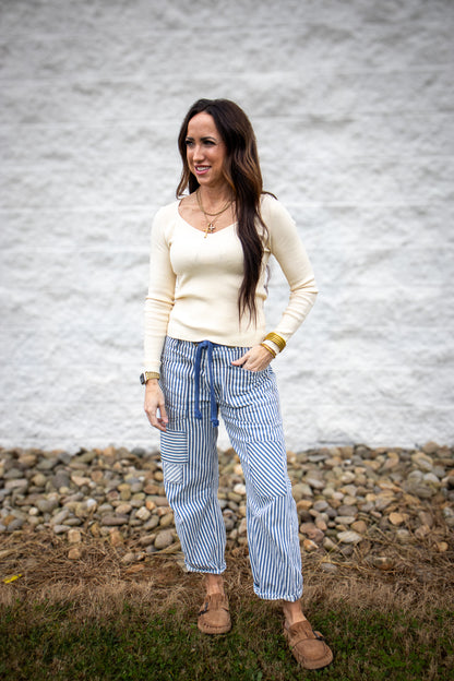 Secret Meadow Sweater - PALE CREAM YELLOW