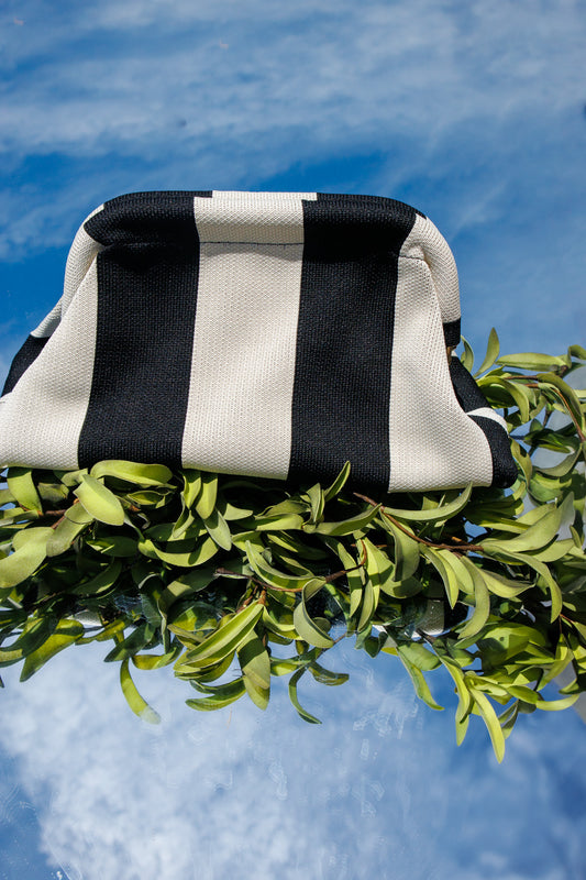 Coastal Cabana Striped Clutch Bag - BLACK/WHITE