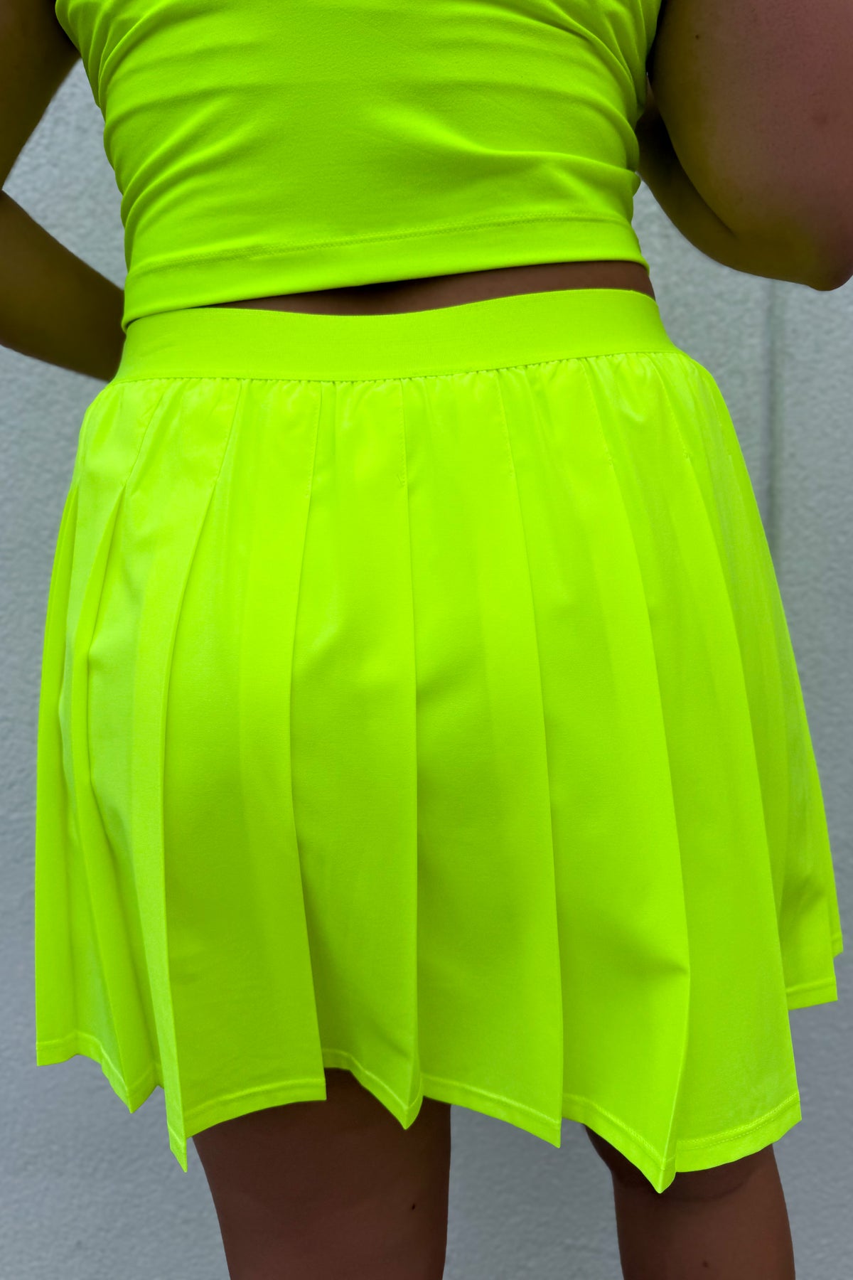 Pleat To Street Tennis Skort - NEON YELLOW