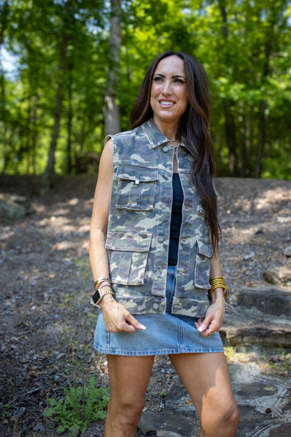 Hidden - Rebel Camo Oversized Cargo Denim Vest