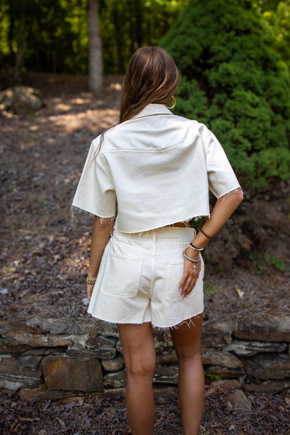 Hidden - Abbey Long Boxy Cropped Shirt - Ecru