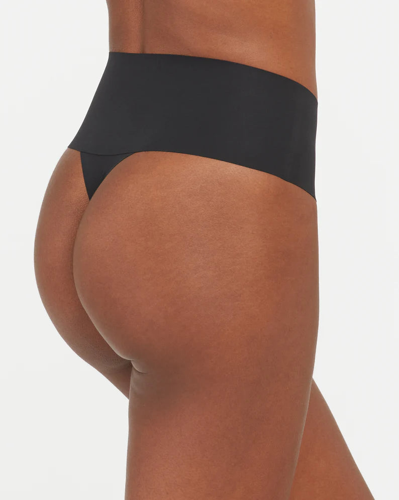 Spanx - Undie-tectable® Thong- BLACK