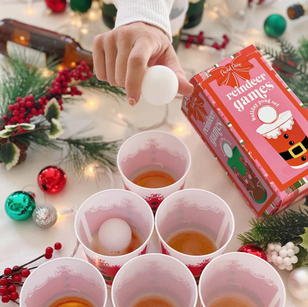 Reindeer Games Holiday Pong Set